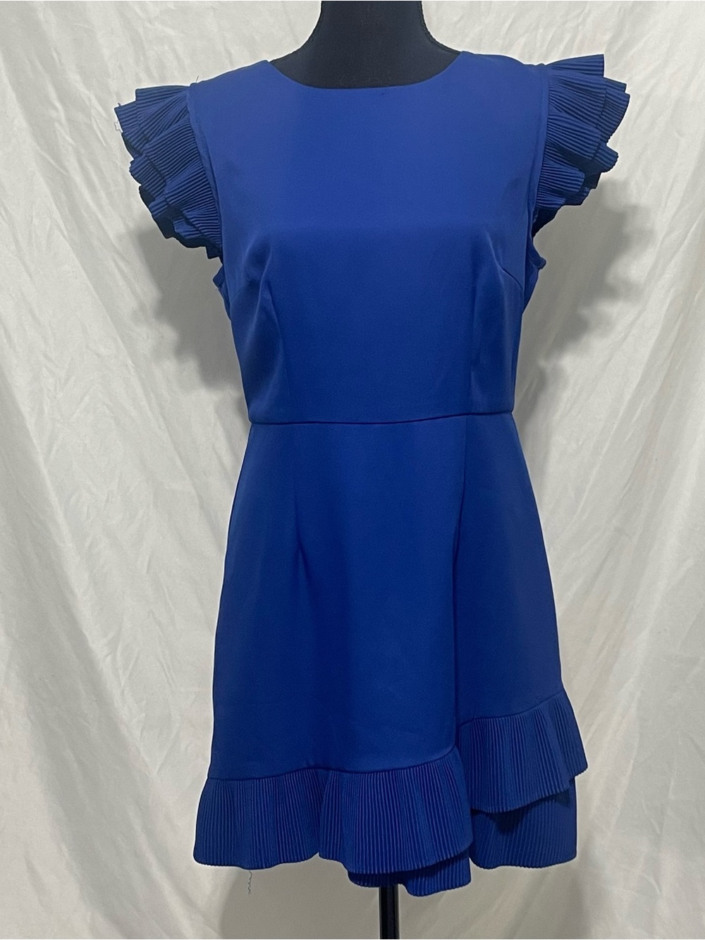 TCEC Women's Royal Blue flutter Sleeve Dress. Size Large. Preowned.